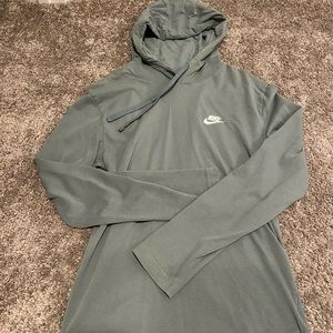 Green Nike light weight hooded pullover